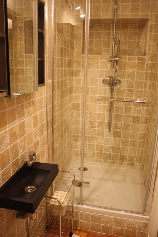 Gites De La Perriere Guest House Bouchemaine Δωμάτιο φωτογραφία